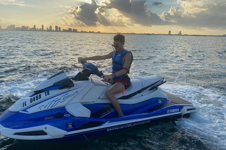 Jet Ski 90 Min Ride in Key West  - Photo 1 of 9